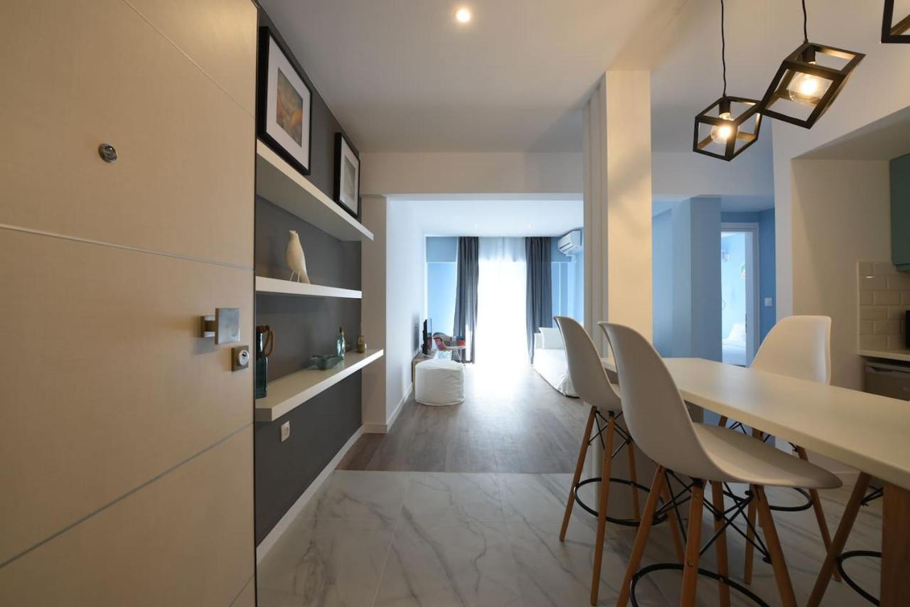 3 Mins Walking From Acropolis Atenas Exterior foto